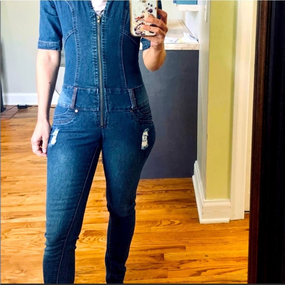 Que Blue Denim Overalls Classic Style